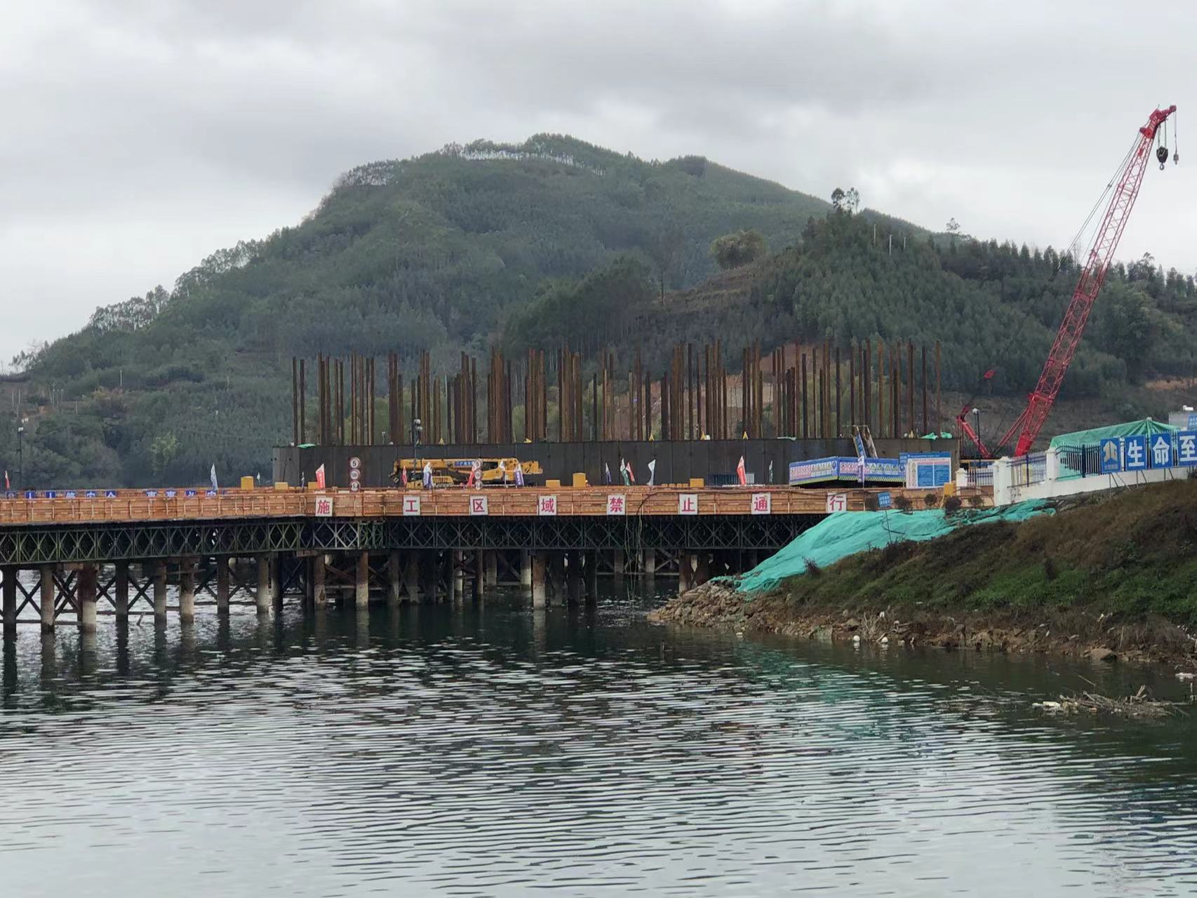 临桂区广西岩滩特大桥高速路监控安装项目